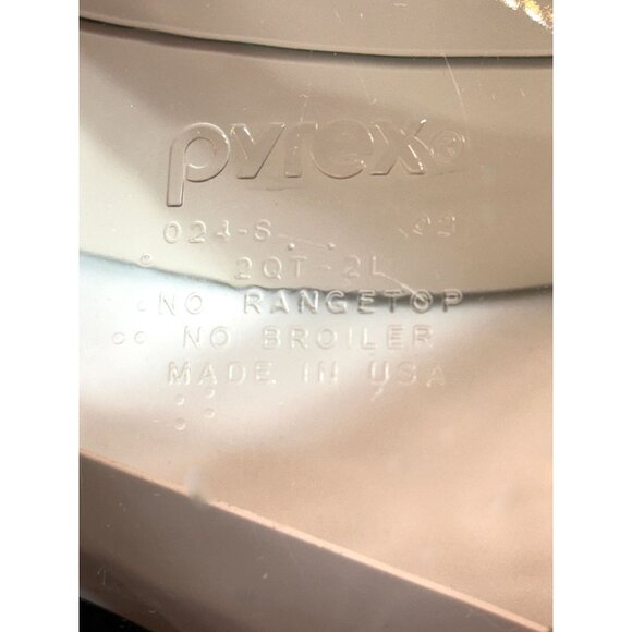 Pyrex Visions 024-S Ribbed Cranberry 2qt Round Casserole Dish with Lid - Picture 5 of 9